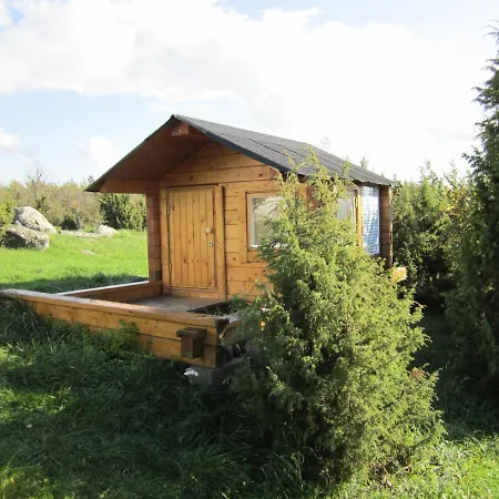 Kompleks wypoczynkowy Village Pivarootsi