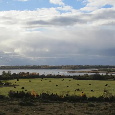 Kompleks wypoczynkowy Village Pivarootsi